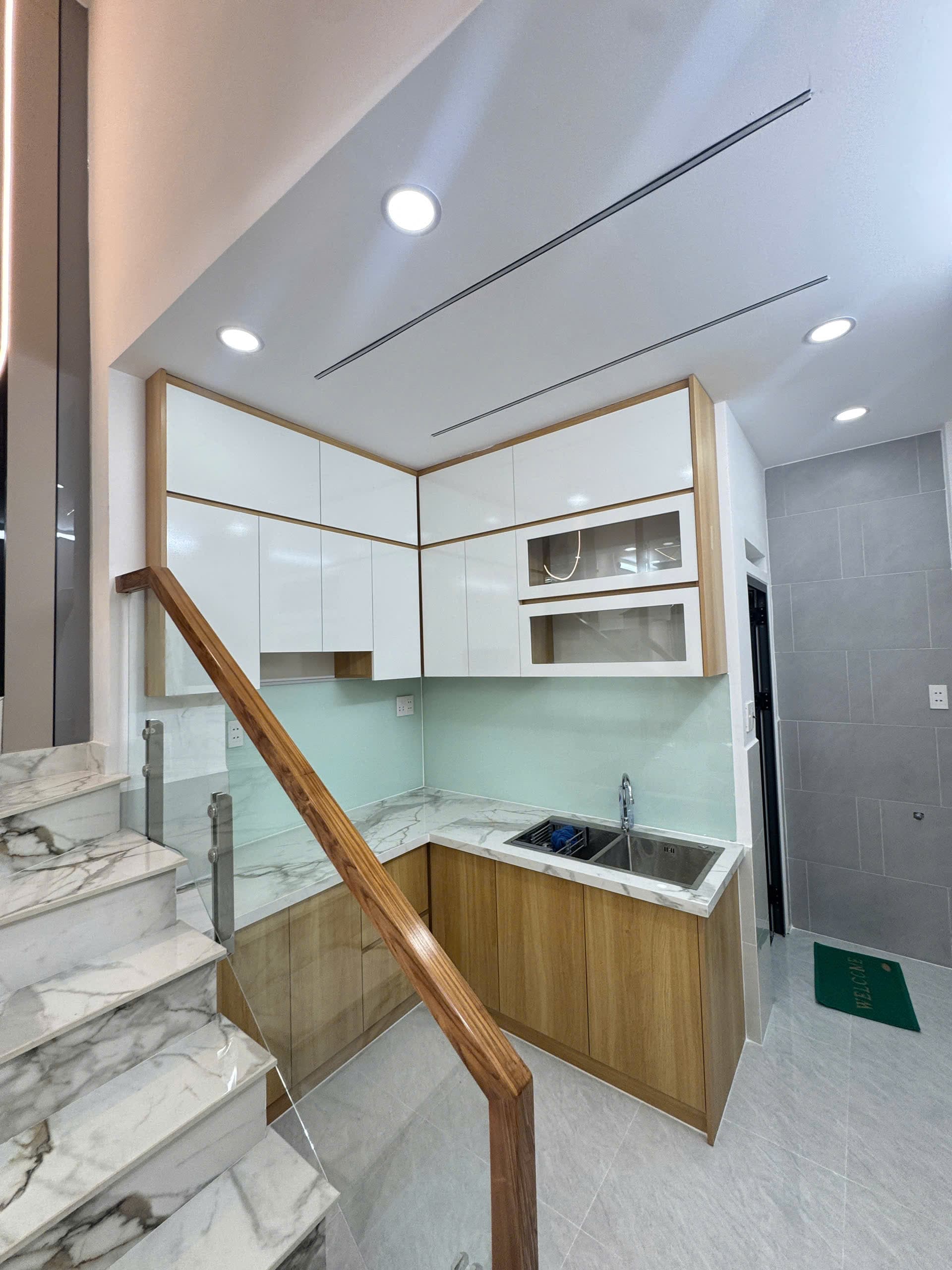 Bán nhà hẻm 21.6m² Đường số 12, Bình Trị Đông giá 3.25 tỷ